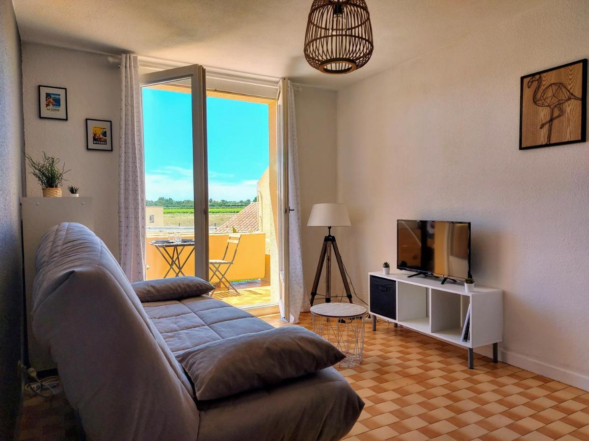 Coquet Studio Avec Belle Terrasse Apartment La Londe-les-Maures Bagian luar foto