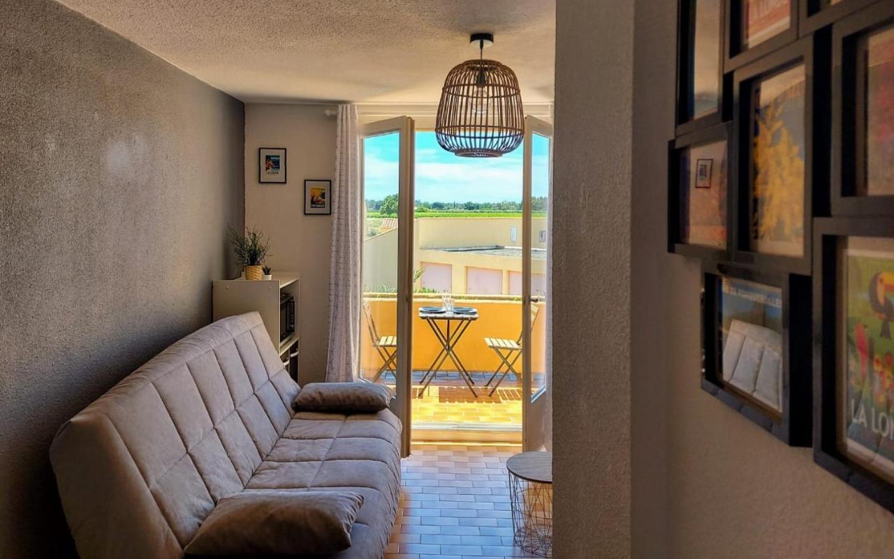 Coquet Studio Avec Belle Terrasse Apartment La Londe-les-Maures Bagian luar foto